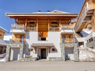 Snowy Chalet w Views Vacation rental in Arâches-la-Frasse