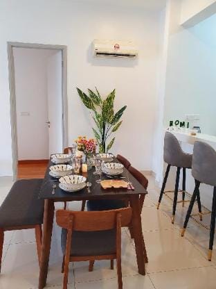 SH1 30 Jazz Massage Dryer and Coway Gurney GMC Vacation rental in Penang
