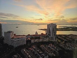 UN32 Lux Seaview Sunrise Jazz 5 min Gurney海景 Apartment in Penang