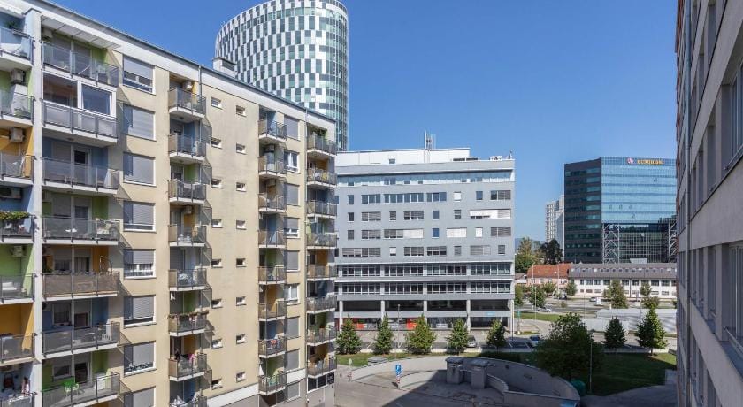 Sunny 1BDR with Balcony & Parking Apartment in City of Zagreb
