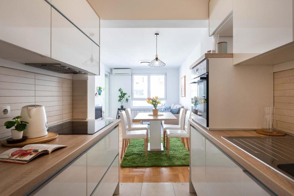 Sunny 1BDR with Balcony & Parking Apartment in City of Zagreb