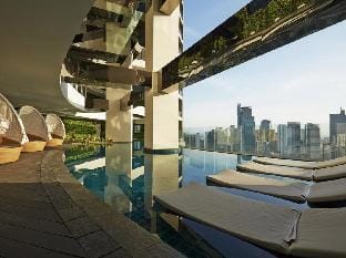 Amazing Romantic view L-pools Gramercy Makati 1212 Apartment in Makati