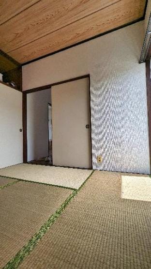 Cozy shared tatami room downtown by sea Chigasaki Apartment in Kanagawa Prefecture