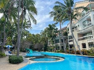 Banrommai by Warut Villa in Thailand