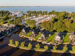 Water Villa in Balk with Private Jetty Vacation rental in Friesland, Netherlands