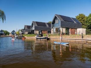 Water Villa in Balk with Private Jetty Vacation rental in Friesland, Netherlands