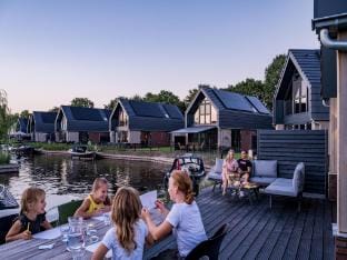 Water Villa in Balk with Private Jetty Vacation rental in Friesland, Netherlands
