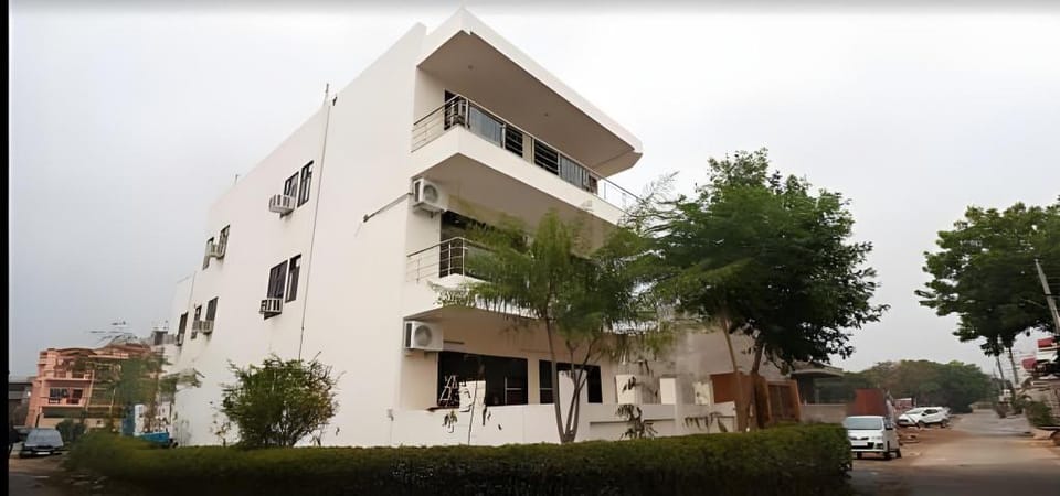 OYO Laxmi Residency Hotel in New Delhi