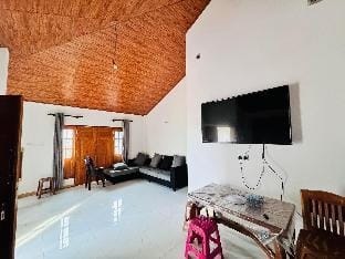 Hilltop Cottage Villa in Nuwara Eliya