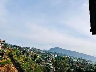 Hilltop Cottage Villa in Nuwara Eliya