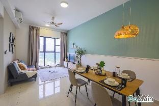 New For 4/Family Suite Trion KL Pavillion KLCC Vacation rental in Federal Territory of Kuala Lumpur