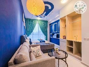 Bukit Indah Houses Vacation rental in Johor Bahru