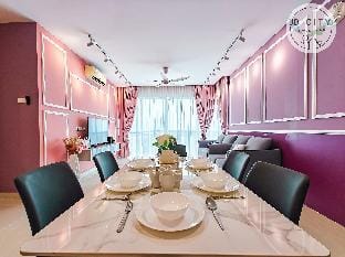 Medini Signature - Purple Rain Suites by RR JBcity Apartment in Johor