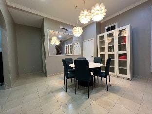 Urban Sanctuary Homestay-10 pax Vacation rental in Penang