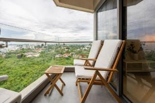 Dominiks Jungle Studio Epic Ocean V. Tambuli Pool  Apartment in Lapu-Lapu City