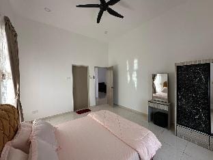 Live Well Homestay Senawang Vacation rental in Negeri Sembilan, Malaysia