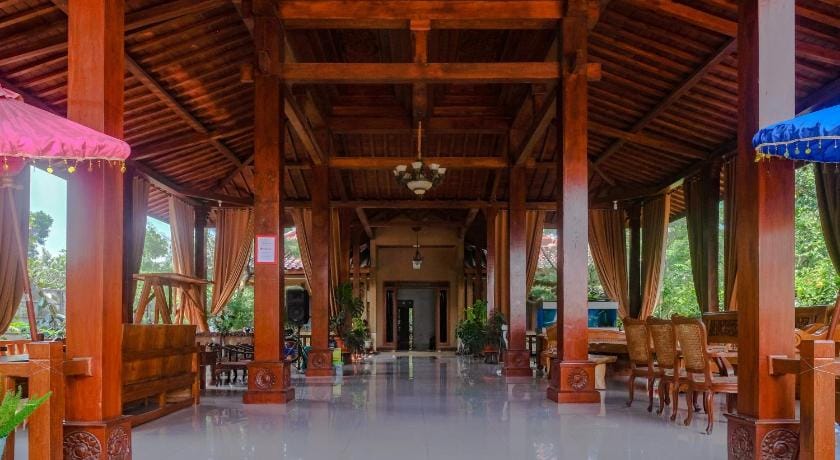 RedDoorz @ Homestay Joglo Ibu Prambanan Yogyakarta Hotel in Special Region of Yogyakarta