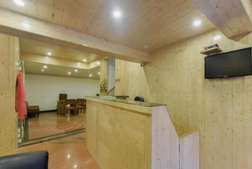 Goroomgo Garden Reach Mussoorie Hotel in Uttarakhand