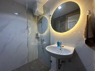 Japanese Casa de Parco Studio Apartment by KenMax Apartment in West Java