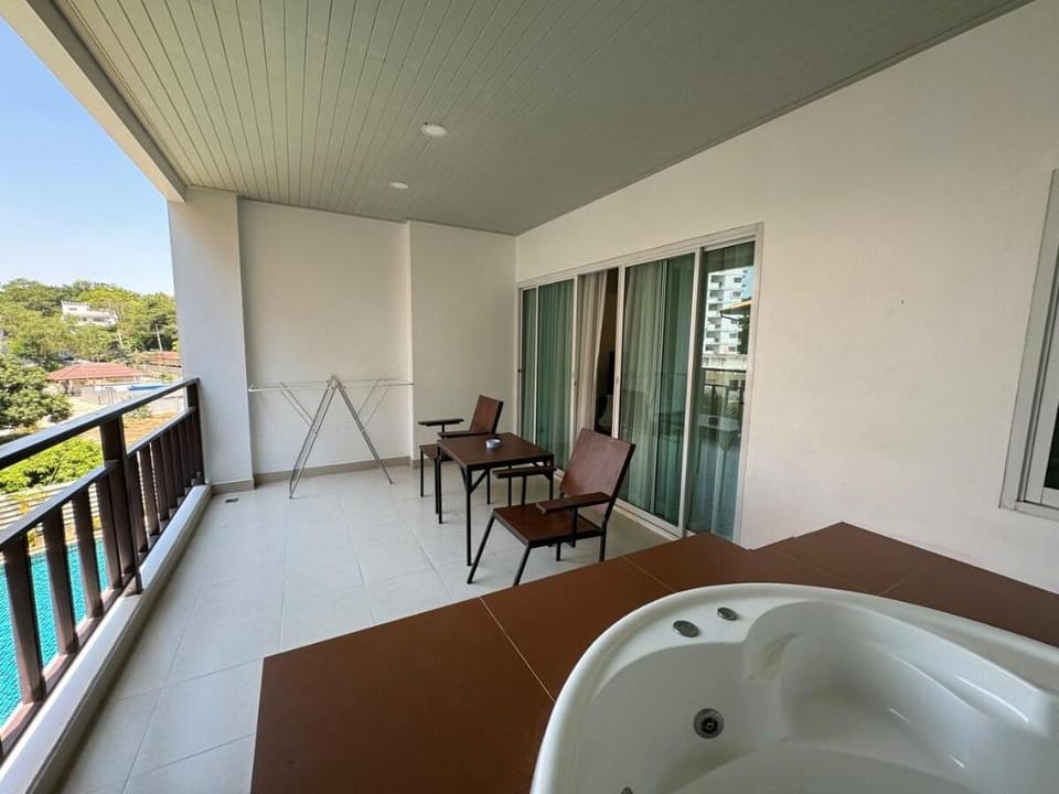 The ClubHouse Residence by PSR Apartment in Pattaya City