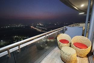 Noida Apartments Apartment in Noida