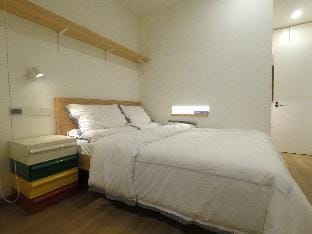 Mellow House★丁衙巷 ★｜吴山景区｜南宋御街｜河坊街｜鼓楼｜城隍阁｜落地窗｜私家花园｜ Vacation rental in Hangzhou
