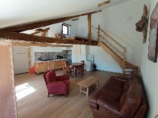 Studio avec vue,  coeur Florac Apartment in Auvergne-Rhône-Alpes