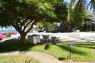 MARIA, the Star on the sea beach cottages - Martin Apartment in Malindi