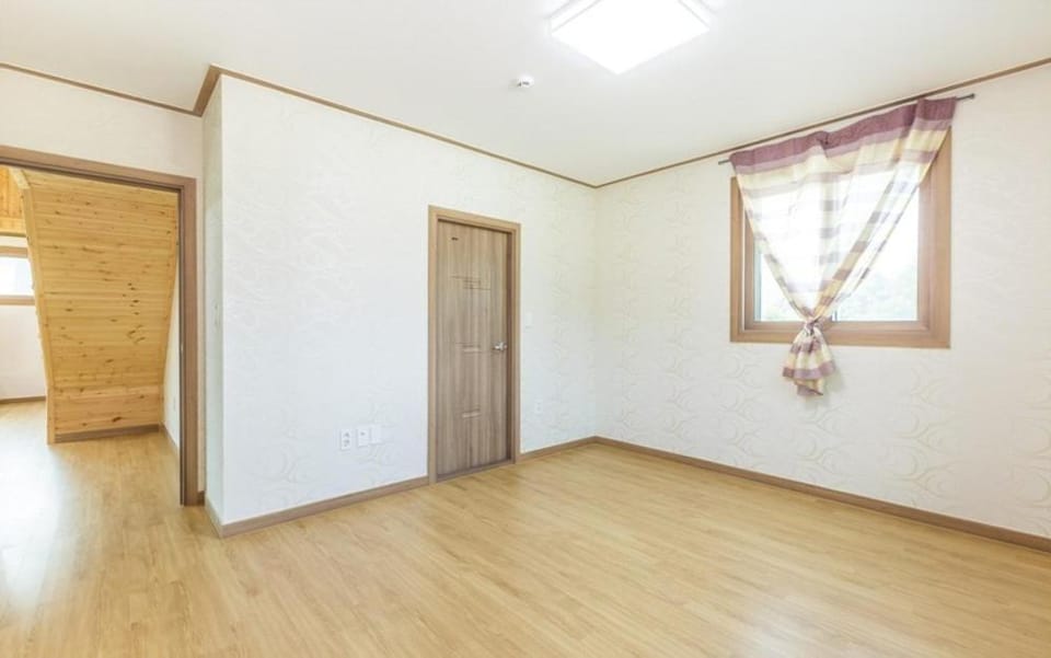 Hongcheon Oz Pension Bed and Breakfast in Gyeonggi-do