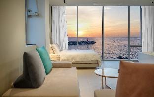 Yeongdeok Half Moon Bay Bed and Breakfast in South Korea