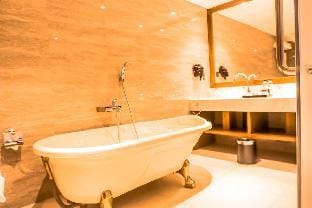 Perfect Suite Room near Club Med Bali Beach Vacation rental in Kuta Selatan