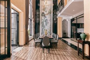 6BR Pool Villa - Professional Karaoke * Free Airport Pickup Villa in Da Nang