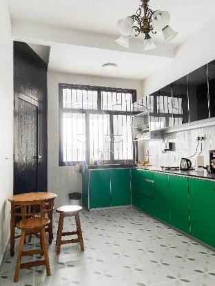 Skudai 5R5B, near UTM/Sutera, 7-16pax, Fast-WiFi Vacation rental in Johor Bahru