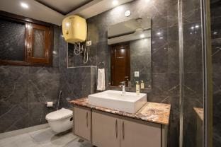 BedChambers Serviced Apartments South Extension Apartment in New Delhi