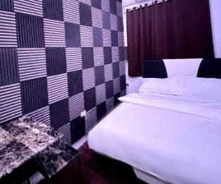 EKG Home Private Room [3 hrs only] Apartment in Manila City