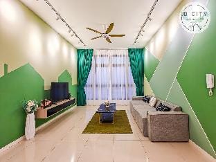 Paradigm Residence-Greenland Suites by RR JBcity Vacation rental in Johor Bahru