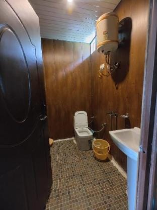 Hotel Greenview Inn Apartment in Uttarakhand