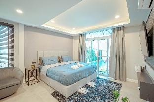 smile beach pool villa四卧四卫现代轻奢滨海度假别墅 Villa in Pattaya City