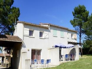 Cozy apartment only 2 km. away from Vallon-Pont-dArc Apartment in Vallon-Pont-d'Arc