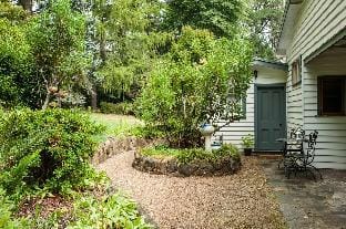 Winter Rose, private gardens Vacation rental in Olinda