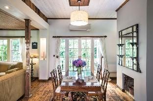 Winter Rose, private gardens Vacation rental in Olinda
