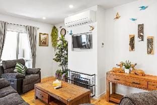 Olinda Village: B2 Modern Two Bedroom Apartment Apartment in Olinda