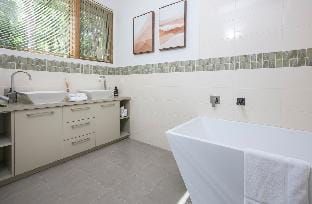 Elliott Lodge - for Family/Pets Villa in Melbourne