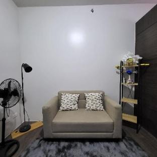 Comfortable Place to stay Apartment in Makati