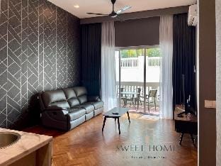 Straits Quay Marina Suites@ Bathtub Relax Stay PG Apartment in Penang