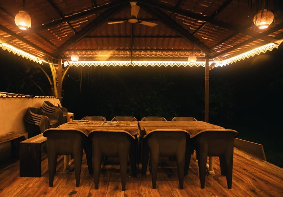 Avish stay Hotel in Maharashtra