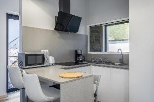 Basalt House B by Homie Apartment in Madeira District