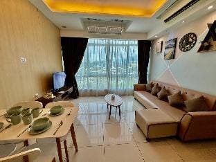KK SUTERA AVENUE WT POOL OPP IMAGO 4BR 12pax 【JT】 Apartment in Kota Kinabalu
