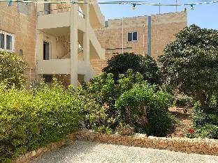Beautiful flat with Swimming-pool & Seaview Apartment in Saint Paul's Bay
