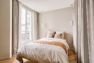 Eiffel Serenity Hideaway Apartment in Paris